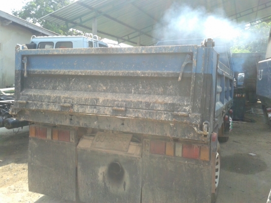 หกดั้มอีซูสุ  115  แรงม้า  รถสวยมากๆค่ะ  พร้อมลุยงาน ประหยัดน้ำมันสุดๆๆ พร้อมใช้งาน