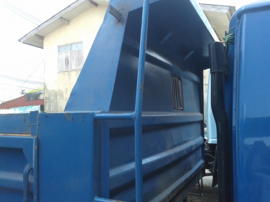 หกดั้มอีซูสุ  115  แรงม้า  รถสวยมากๆค่ะ  พร้อมลุยงาน ประหยัดน้ำมันสุดๆๆ พร้อมใช้งาน