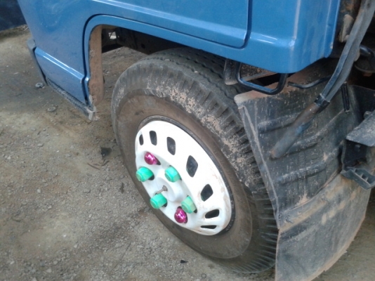 หกดั้มอีซูสุ  115  แรงม้า  รถสวยมากๆค่ะ  พร้อมลุยงาน ประหยัดน้ำมันสุดๆๆ พร้อมใช้งาน