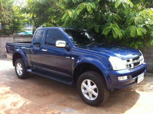 ISUZU D-MAX  4WD