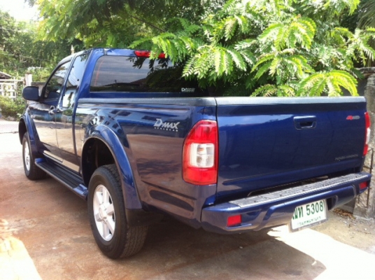 ISUZU D-MAX  4WD