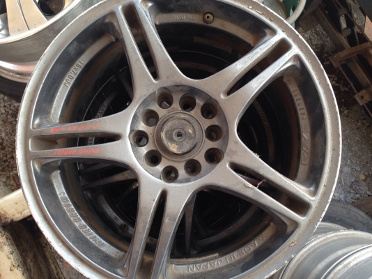 ขายล้อแม็ก Rays made in japan ขอบ 16 สภาพสวย 4 วงครับ ขนาดตามรูปครับ