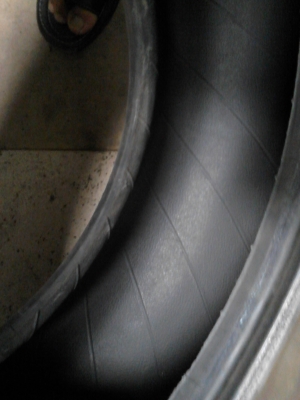 215R14 MICHELIN XCD ยางรถกระบะบรรทุก มี 2 เส้นครับ ติดต่อโทร.081-427-3941
