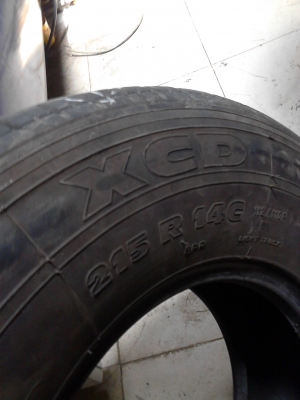 215R14 MICHELIN XCD ยางรถกระบะบรรทุก มี 2 เส้นครับ ติดต่อโทร.081-427-3941