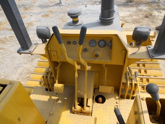 ขายรถเกดเดอร์ KOMATSU D21P-5 มือสอง สภาพสวยๆ ขายรถเกดเดอร์ KOMATSU D21P-5 มือสอง สภาพสวยๆ