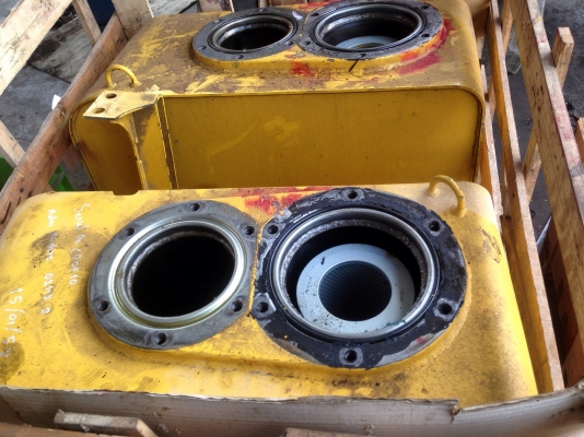 ขายฝาสูบPC300-8 6D114 ของเบิกห้างป่ายแดง สนใจติดต่อ081-839-1795 ขายฝาสูบPC300-8 6D114 ของเบิกห้างป่ายแดง สนใจติดต่อ081-839-1795