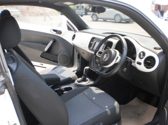 VOLKSWAGEN NEW BEETLE 1.2 โฉม NEW BEETLE 2012 VOLKSWAGEN NEW BEETLE 1.2 โฉม NEW BEETLE 2012