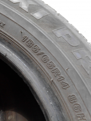 185/65R14 BRIDGESTONE TAXI PREMIUM   TEL.081-427-3941