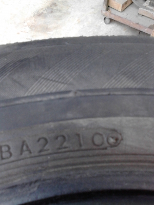 185/65R14 BRIDGESTONE TAXI PREMIUM   TEL.081-427-3941