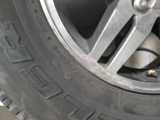 ขายแม๊ก ขอบ 16 ขนาด 6 รู ของ อีซูซุ ขอบ16 โทร.081-427-3941 ขายแม๊ก ขอบ 16 ขนาด 6 รู ของ อีซูซุ ขอบ16 โทร.081-427-3941