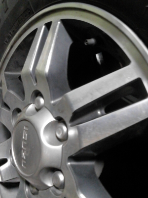 ขายแม๊ก ขอบ 16 ขนาด 6 รู ของ อีซูซุ ขอบ16 โทร.081-427-3941 ขายแม๊ก ขอบ 16 ขนาด 6 รู ของ อีซูซุ ขอบ16 โทร.081-427-3941