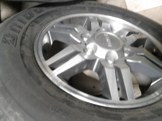 ขายแม๊ก ขอบ 16 ขนาด 6 รู ของ อีซูซุ ขอบ16 โทร.081-427-3941 ขายแม๊ก ขอบ 16 ขนาด 6 รู ของ อีซูซุ ขอบ16 โทร.081-427-3941