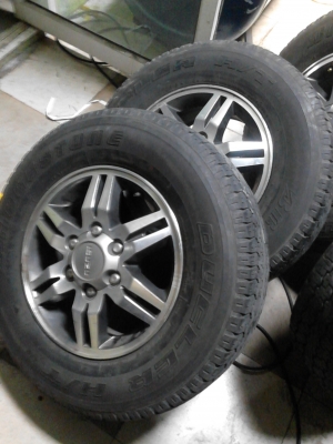 ขายแม๊ก ขอบ 16  ขนาด 6  รู  ของ อีซูซุ  ขอบ16  โทร.081-427-3941