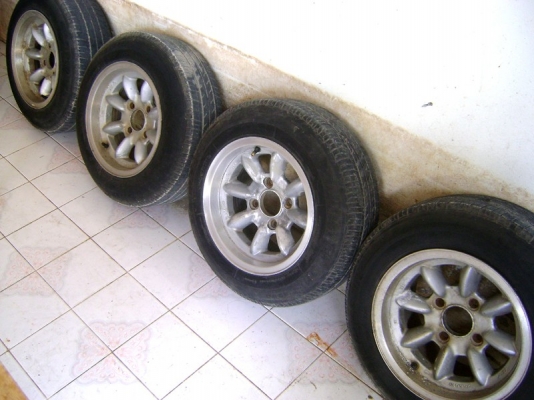 กล้วยดิบ ขอบ 13 กว้าง 7 นิ้ว 4 รู 114