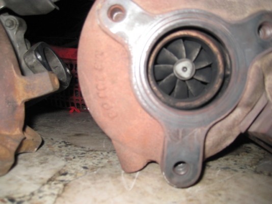 ขายเทอร์โบ นิสสันนาวาร่า 15,000 เอาสองลูกเหลือ 2x,xxx