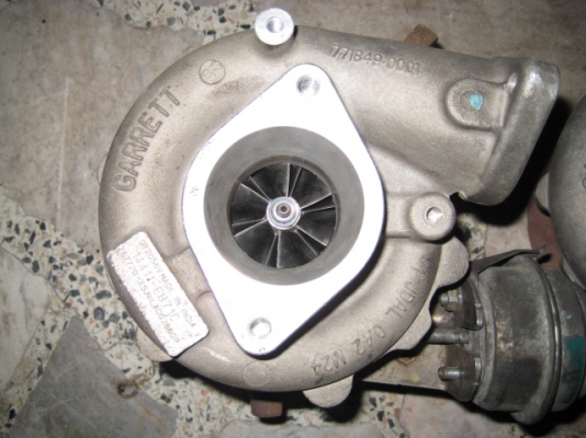 ขายเทอร์โบ นิสสันนาวาร่า 15,000 เอาสองลูกเหลือ 2x,xxx