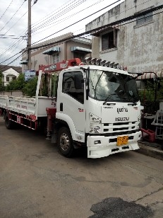 รถเฮี๊ยบรับจ้าง