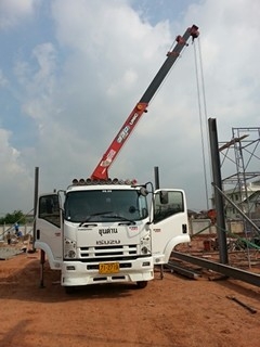 รถเฮี๊ยบรับจ้าง