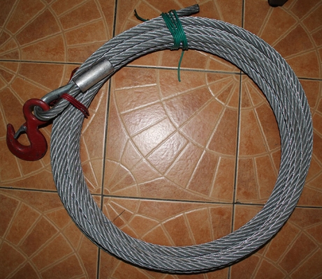 ขายรอกสลิงปลาดึงเครื่องจักรฯลฯ ตัวถังอลูมิเนียม ใช้ครั้งเดียวใหม่มาก พร้อมชุดสลิง20เมตร พร้อมใช้งาน 3.2T