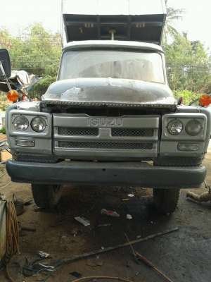 ขายหกล้อหน้ายาว ยี่ห้อ ISUZU