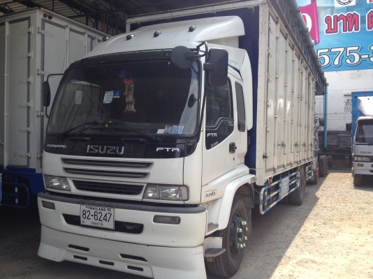 ขายรถบรรทุก ISUZU DECA  6 ล้อ FTR  200 แรงม้า แม็กโหลด   ตู้ 10 บาน ยาว 7.2 เมตรสนใจติดต่อ  080-4477814