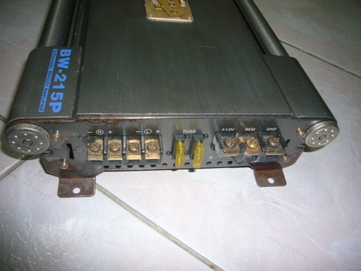 ขายเพาเวอร์แอมป์ Bluewave Bw-215P (ข้างในสวยมากเลยครับ)