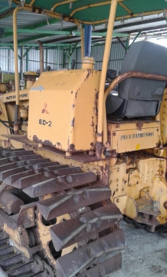 ขายรถดันดิน MITSUBISHI BD2D เก่านอก ราคาไม่แพงค่ะ