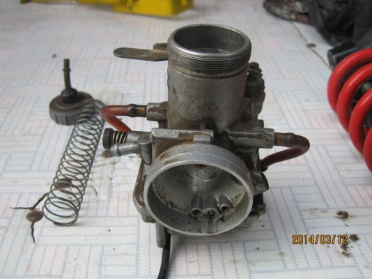 คาร์บู TZRR สภาพดีลูกเร่งยังสวยกริ๊ป 600 (รวมส่ง)