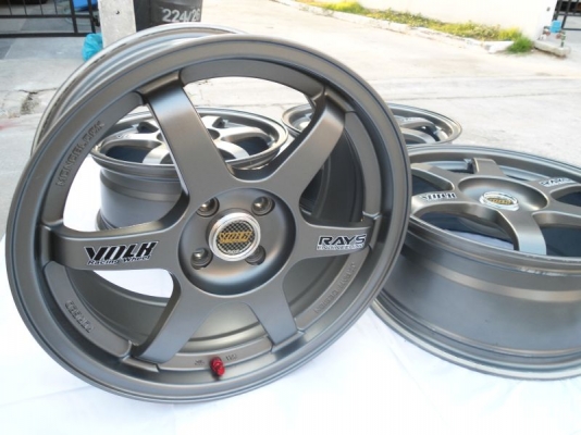 ขายล้อขอบ 17 ลาย VolK Rays ลาย  te37  สีเทา   gunmetal     ล้อสีเดิม ๆ ไม่เคยซ่อม