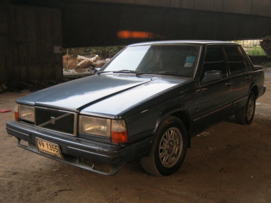 ขายVolvo 760 อุปกรณ์ครบสียังสวย รถบางๆ 38000