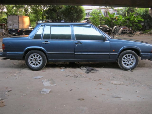 ขายVolvo 760 อุปกรณ์ครบสียังสวย รถบางๆ 38000