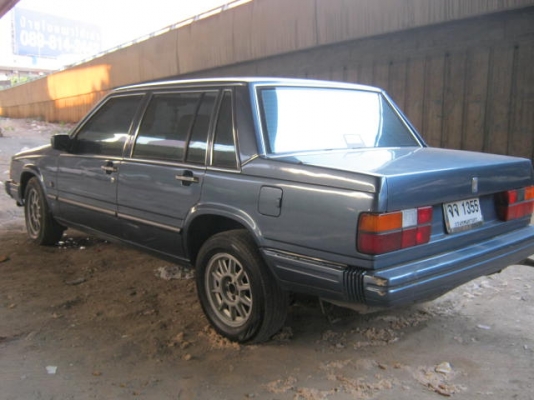 ขายVolvo 760 อุปกรณ์ครบสียังสวย รถบางๆ 38000
