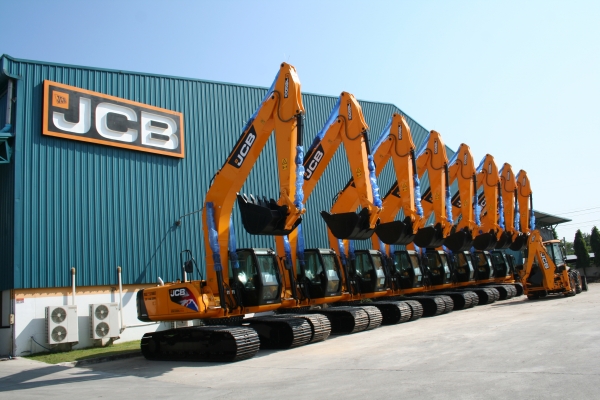 Promotion พิเศษ !!! รถขุดตีนตะขาบ JCB 20 ตัน