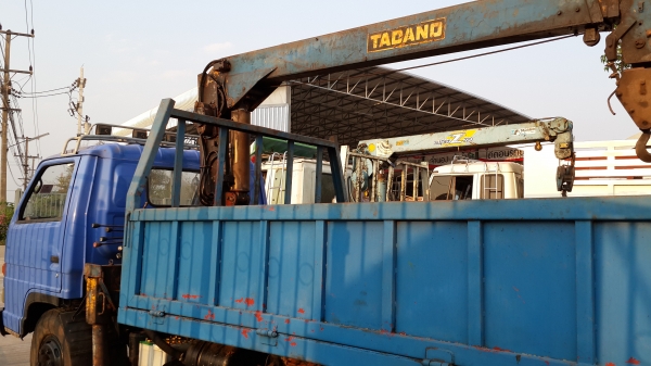 ขายด่วนหกล้อ115ของแท้ติดเครนสภาพพร้อมใช้ราคาโคตรถูกรีบโทร080