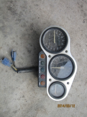 เรือนไมล์ TZRR สภาพดีสวยๆใสๆ  500 (รวมส่ง)