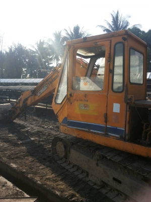 รถแบคโฮ KOBELKO SK60 มีลายแย๊กซ์