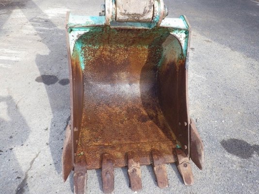 ขายด่วน KOBELCO 120-2  ใบแทรค 60  สภาพดี ยังไม่เคยใช้งานในไทยไฟฟ้าครบ เครื่องปั้มดี สภาพสวยมาก ๆ