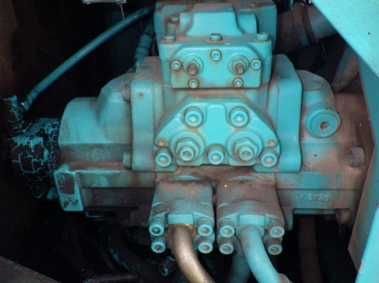 ขายด่วน KOBELCO 120-2  ใบแทรค 60  สภาพดี ยังไม่เคยใช้งานในไทยไฟฟ้าครบ เครื่องปั้มดี สภาพสวยมาก ๆ