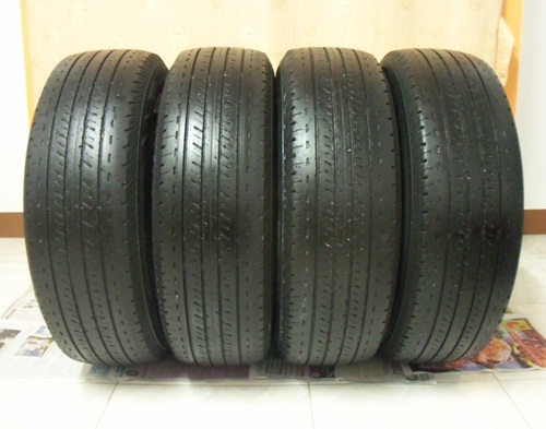 ยาง,215/65R16 Bridgestone R611 ถูกๆสี่เส้น 900