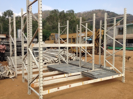 ขาย Rack วางของ แวร์เฮ้า สวยๆ สภาพดี มาพร้อม โรลเลอร์(Roller) สภาพดีมาก ใช้งานได้เลย