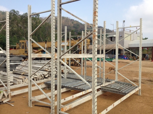 ขาย Rack วางของ แวร์เฮ้า สวยๆ สภาพดี มาพร้อม โรลเลอร์(Roller) สภาพดีมาก ใช้งานได้เลย