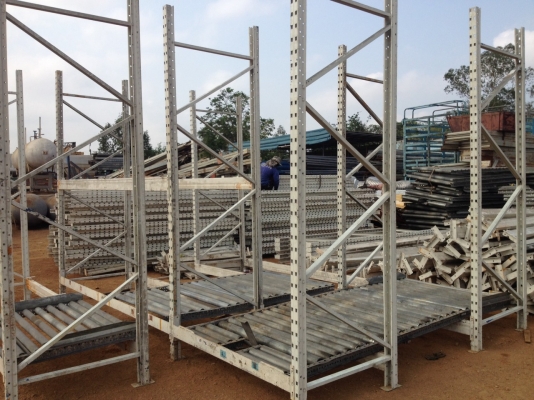 ขาย Rack วางของ แวร์เฮ้า สวยๆ สภาพดี มาพร้อม โรลเลอร์(Roller) สภาพดีมาก ใช้งานได้เลย