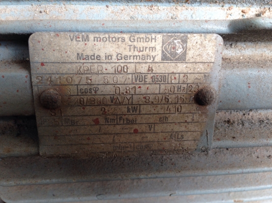 ขายปั้มโบวเวอร์ ขนาด 3 HP. 380 V สภาพดี ตัวโบวมาพร้อมแท่น อุปกรณครบ มี 4 ชุดครับ