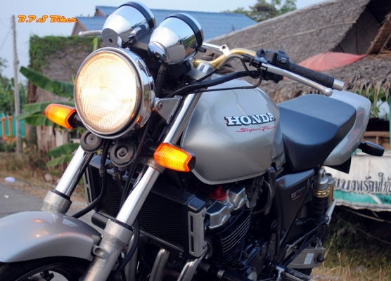 SF400cc. Y96 in.v งามแท้ๆ สวยสีเดิมญี่ปุ่น อุปกรณ์ติดรถตรงรุ่นตรงปีไม่มียำ SF400cc. Y96 in.v งามแท้ๆ สวยสีเดิมญี่ปุ่น อุปกรณ์ติดรถตรงรุ่นตรงปีไม่มียำ