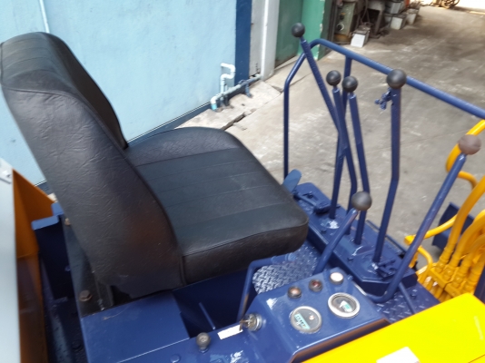 ขาย รถขุด KOMATSU รุ่น PC30-3-แทร็กเหล็ก มือสองญี่ปุ่น ขาย รถขุด KOMATSU รุ่น PC30-3-แทร็กเหล็ก มือสองญี่ปุ่น