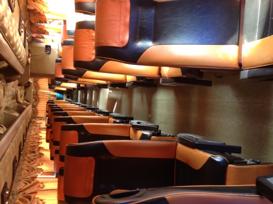 ขายรถบัส 8 ล้อ ช่วงล่าง HINO