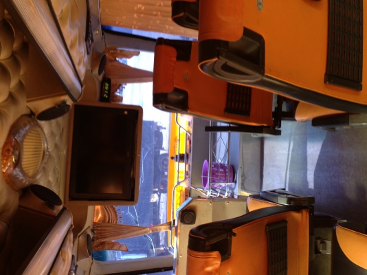 ขายรถบัส 8 ล้อ ช่วงล่าง HINO