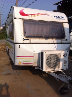 ตู้นอนแบบลากไปได้มีห้องนอนห้องน้ำ