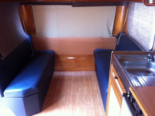 ตู้นอนแบบลากไปได้มีห้องนอนห้องน้ำ