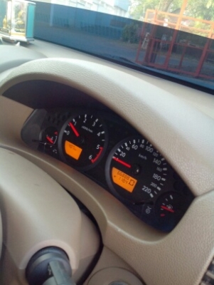 NISSAN NAVARA 2.5 AUTO 4X4 ปี53 วิ่งน้อย7หมื่นก่าโล เบาะหนัง รุ่นทอปสุด รถมือเดียว สีเดิมบา ราคานี้ยางเดิมนะครับ